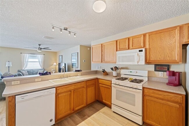 8221 SE 169th Palownia Loop