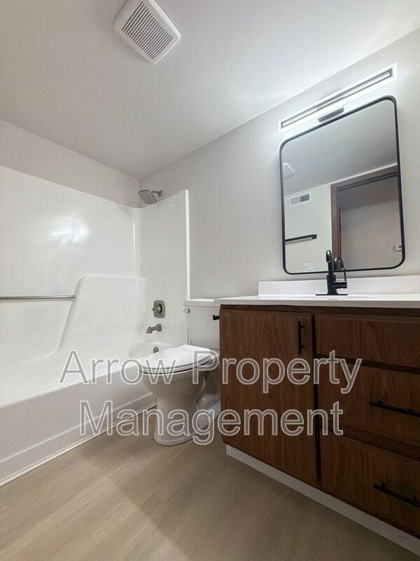 Photo - 2323 T St Unit 12