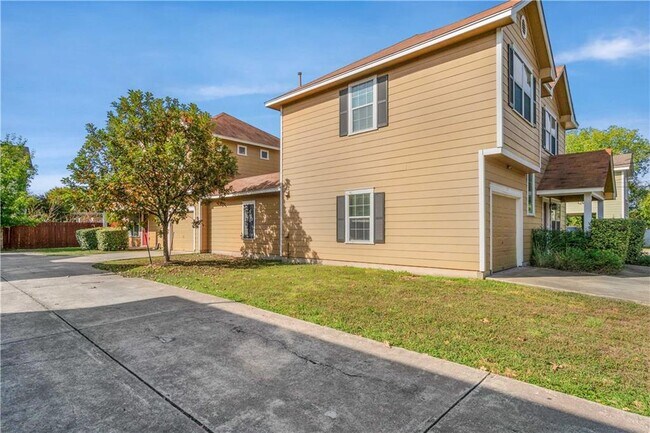 Photo - 6009 Fairway St