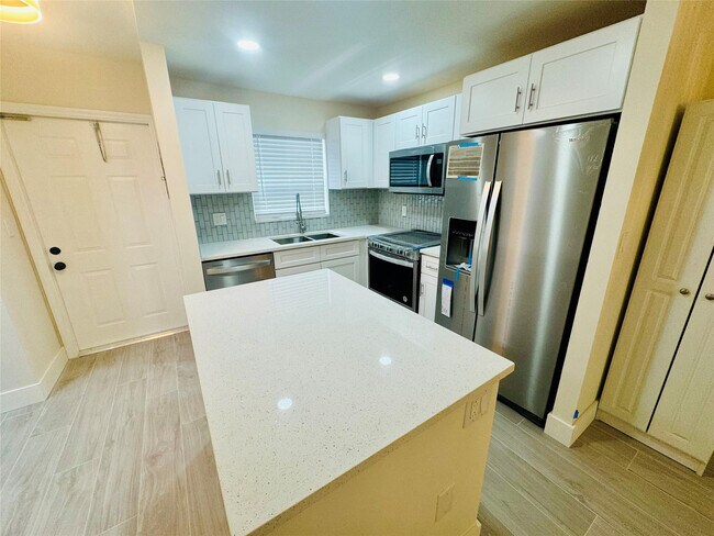 Photo - 805 W Oakland Park Blvd Unit E5