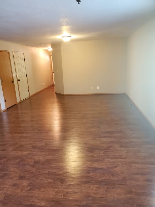 Photo - 2952 W Chestnut St