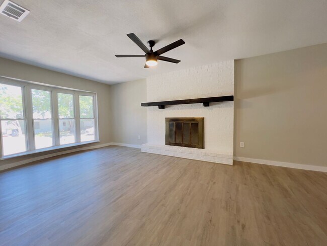 Photo - Newly Remodeled 4 Bedroom/1 Bathroom Home