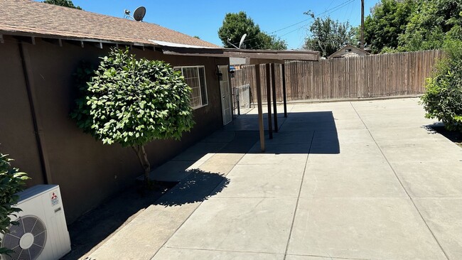 Rosedale - Rosedale Apartment Unit B