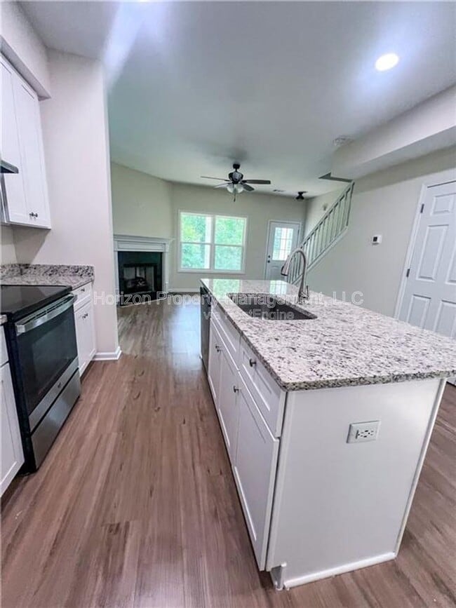 Photo - 6590 Old Still Trail