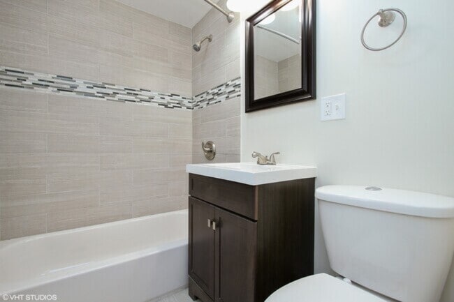 Building Photo - 6225 S Indiana Ave