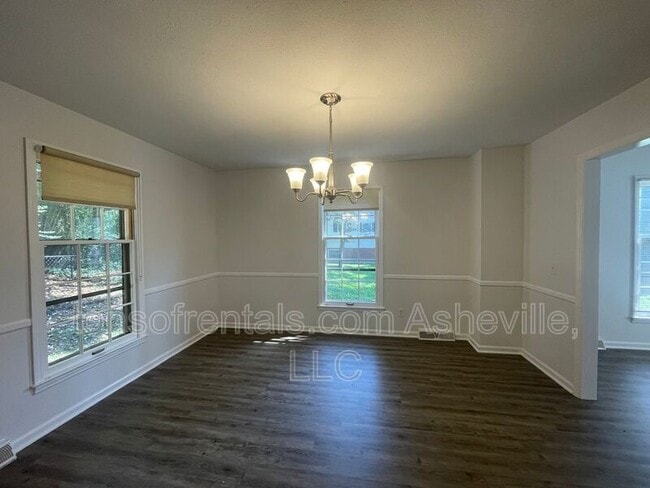 Photo - 2670 Seminole Dr