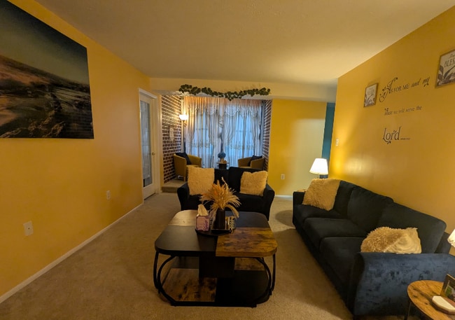 Photo - 7824 Hanover Pkwy