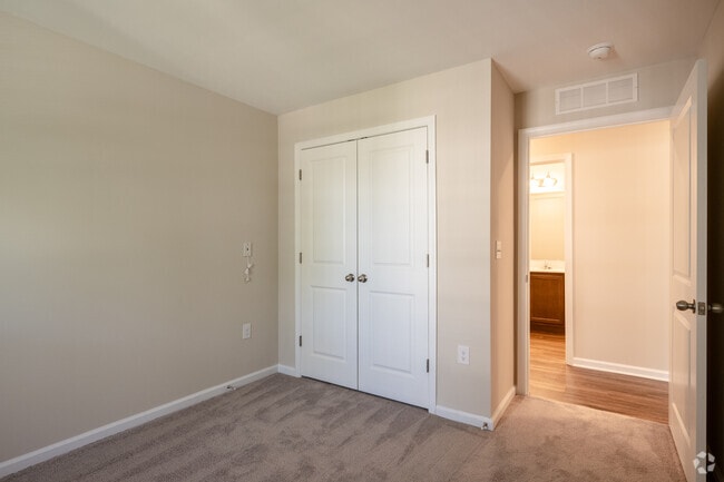 1BR, 1BA - Bedroom