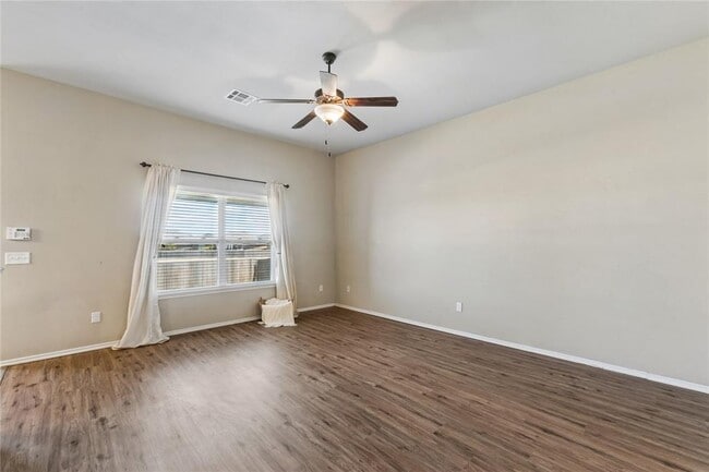 Photo - 18220 Scarborough Dr