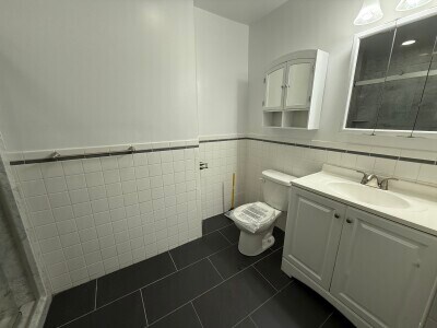 Photo - 1402 Beacon St