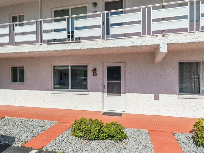 Photo - 1100 Martinique Dr Unit 106