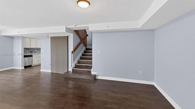 Photo - 280 SW 20th Rd Unit 904
