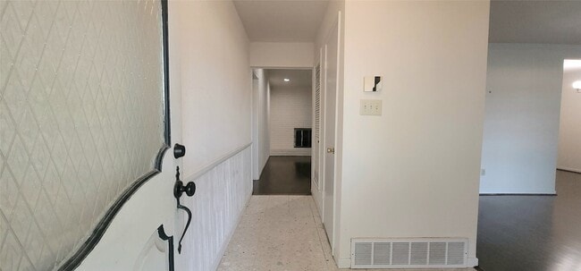 Photo - 5624 Woodway Dr