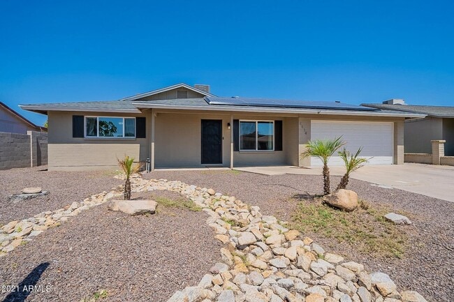 Photo - 4 bedroom home with private pool & solar