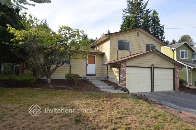 Building Photo - 4932 152nd St SW Rental