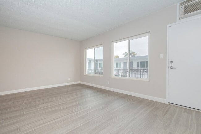 Wardlow Apartments