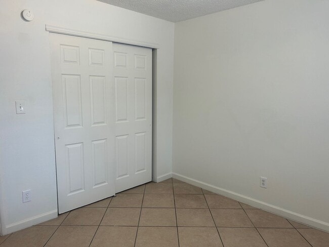 Photo - 435 E 9th Ave Unit 1