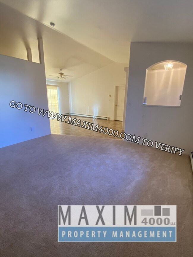 Photo - 633 Clearwater Ct