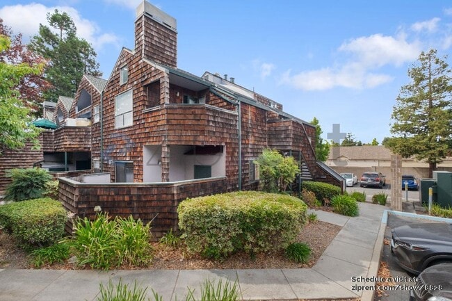 Photo - 454 Bolinger Common