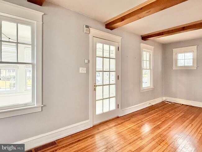 Photo - 7041 Harvey Ave