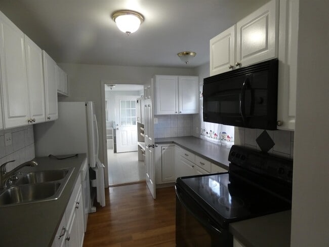 Photo - 26411 Belanger St