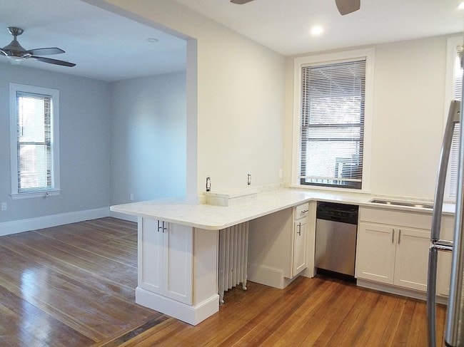 Photo - 19 Seaverns Ave