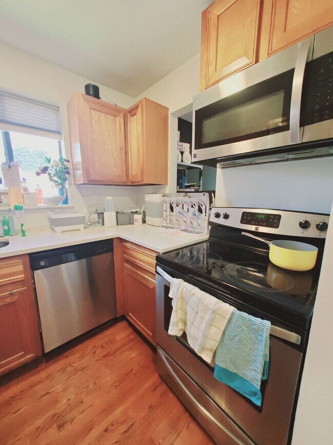 Photo - 24 Adams Ave Unit D