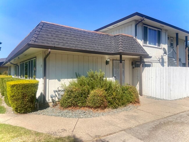 Spacious 1-bedroom home in Fremont! - Grim... - Spacious 1-bedroom home in Fremont! - Grim...