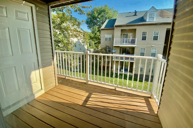 Photo - 1024 Gardenview Loop Townhome