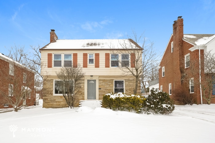 Photo - 2371 Loyola Rd