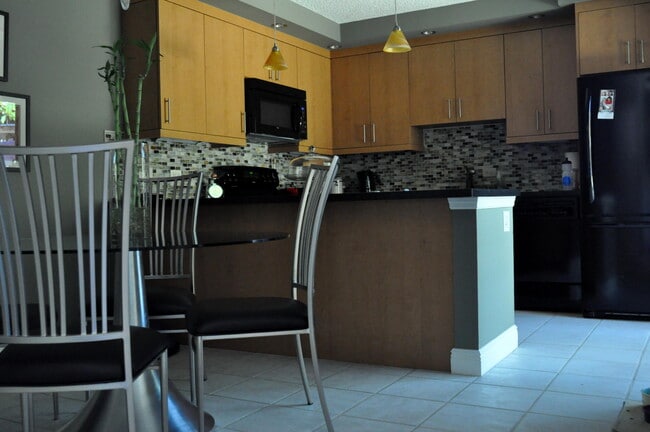 Photo - 223 2nd Ln