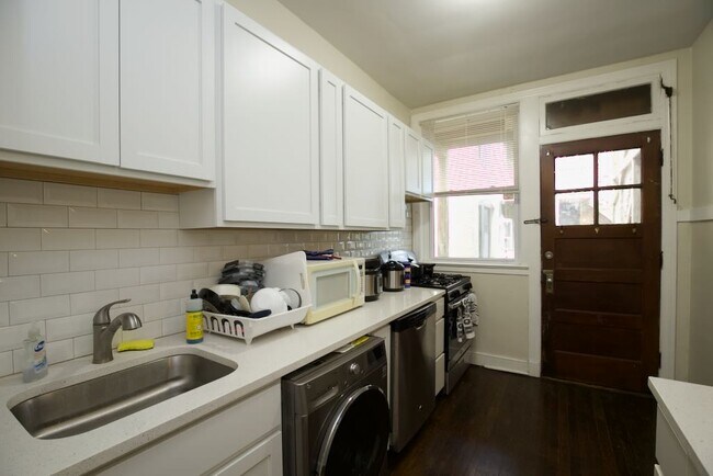 Photo - 945 Judson Ave Unit 2