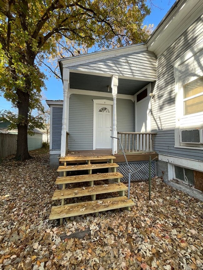 Photo - 909 Merchant St Unit Apt 2