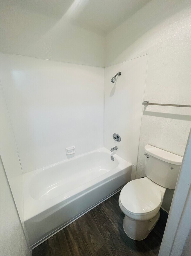 Photo - Rivercourt Apartments