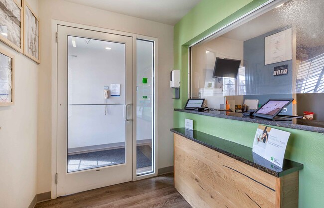 Photo - Furnished Studio-Gainsville