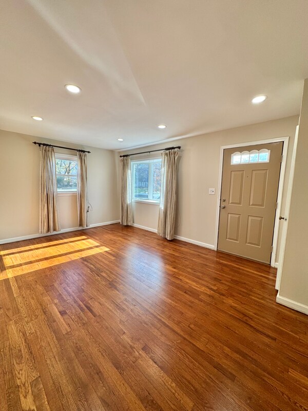 Photo - 3 Seymour Ave