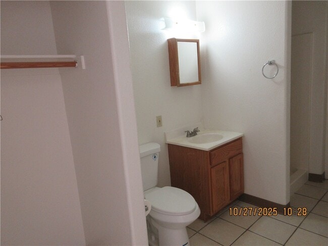 Photo - 1403 E Andy Devine Ave Unit 6