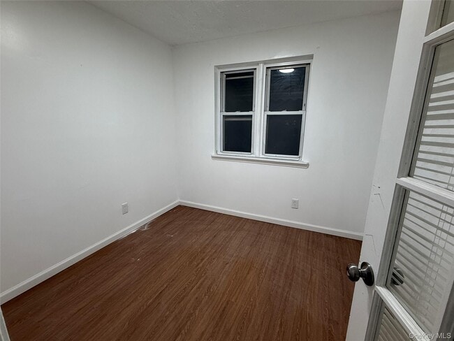 Photo - 733 Warwick St Apartment