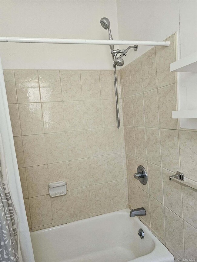 Photo - 556 Broadway Unit 4