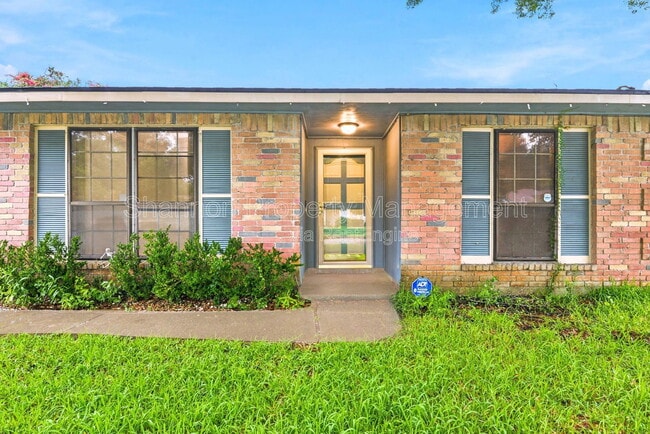 Photo - 6009 Leafwood Cir