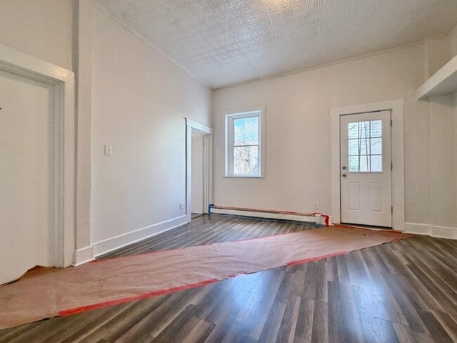 Photo - 592 Palisade Ave