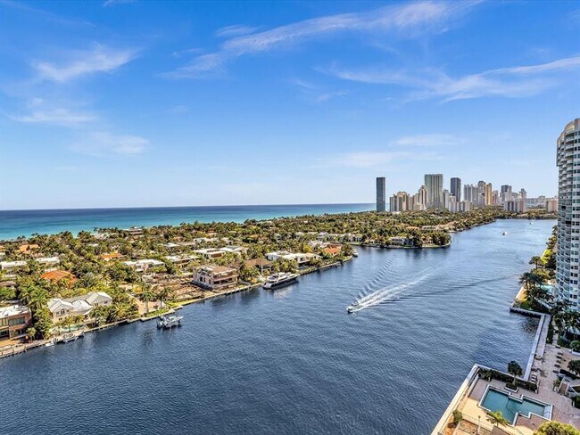 Building Photo - 20515 E Country Club Dr Unit 2144