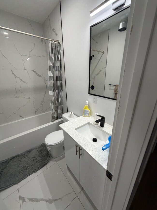 Photo - 316 Somerset St. E