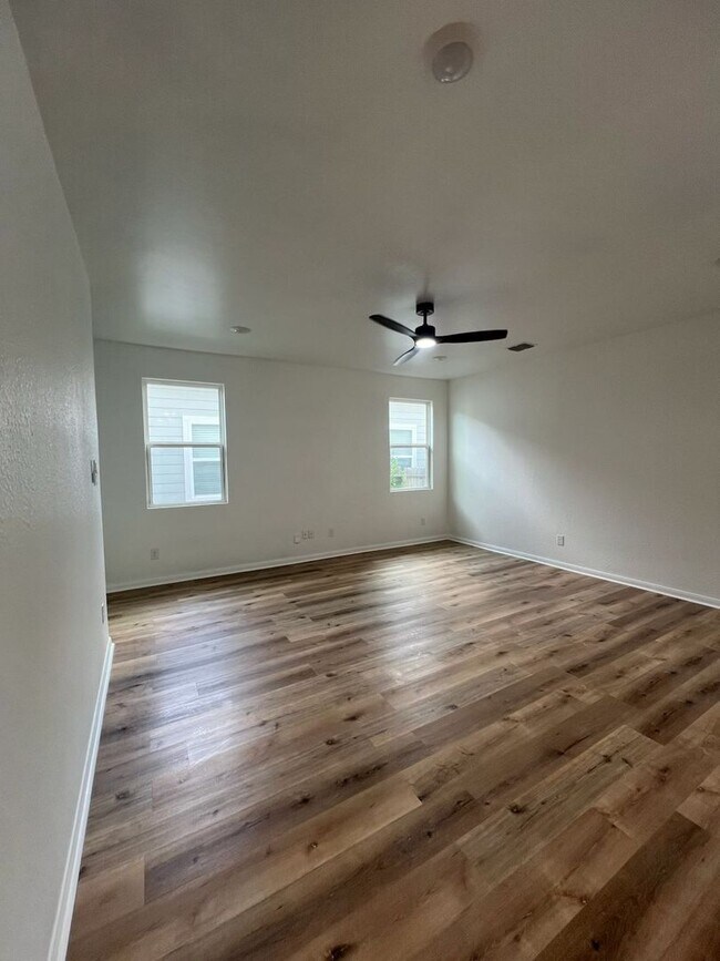 Photo - BEAUTIFUL HOME IN SAINT HEDWING. MOVE IN READY!.