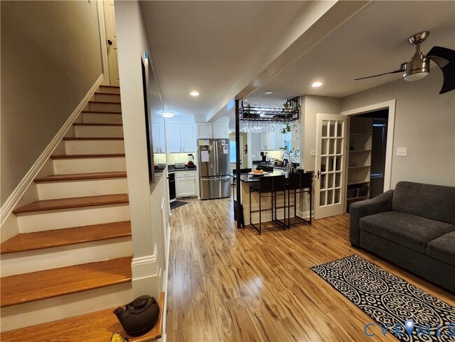 Photo - 501 Pelham Dr
