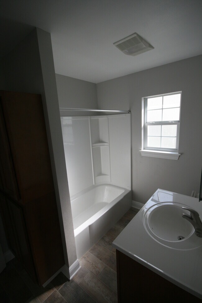 Photo - 1704 Huey P Long Ave