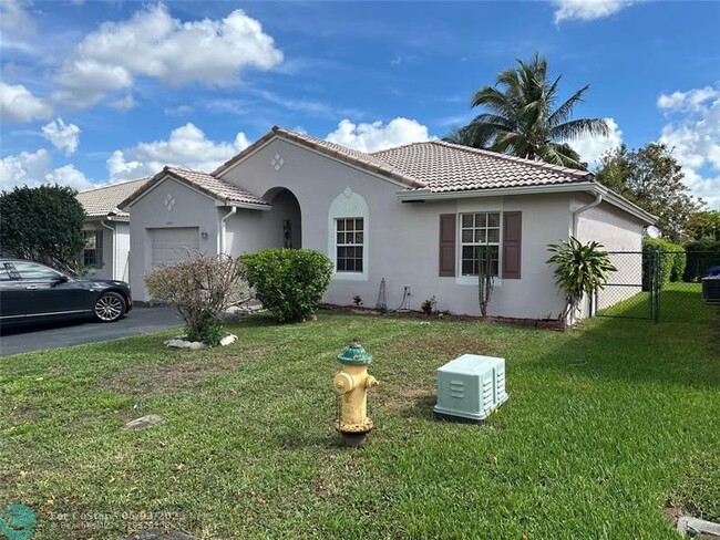 Photo - 1801 SW 120th Terrace Casa