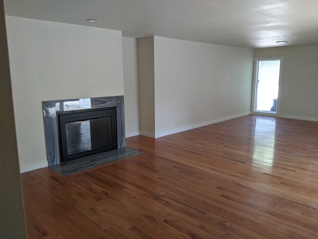 Photo - 1308 N 19th St Unidad 1308