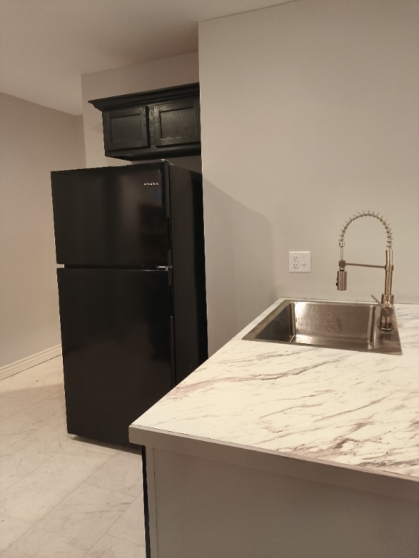 Photo - 126 S Green St