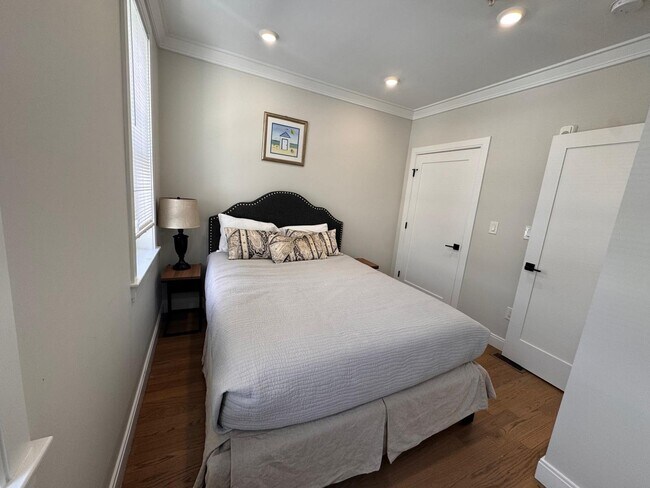 Photo - 93 George St Unit 1